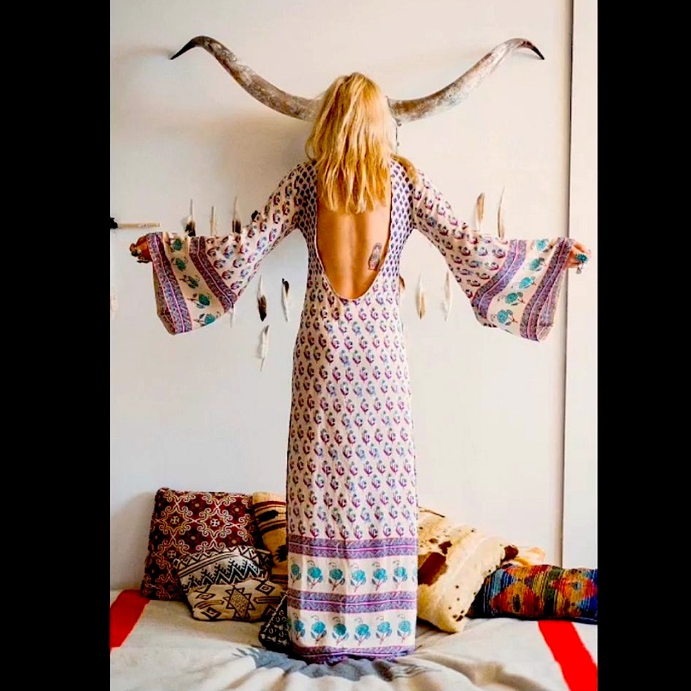 SPELL + GYPSY COLLECTIVE EMPRESS BOHEMIAN ROYALE MAXI DRESS BELL SLEEVES MEDIUM